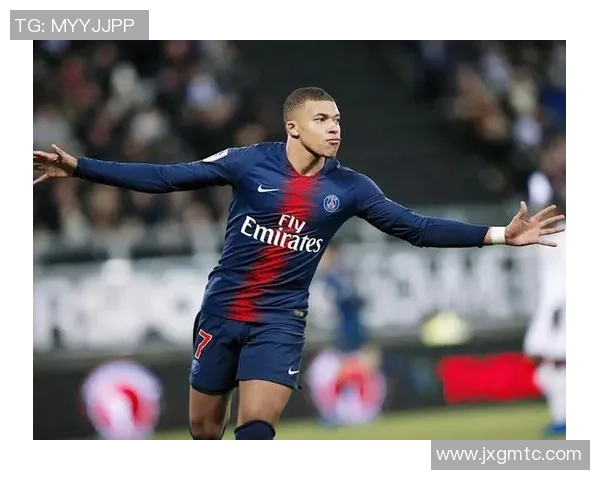 韩国足球明星新星崛起引发全球关注未来潜力无限